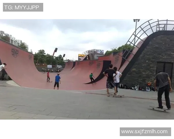 运动数据南京与深圳极限运动队赛后复盘团队协作的成功与挑战分析